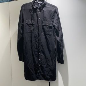 Long leave button up shirt dress.